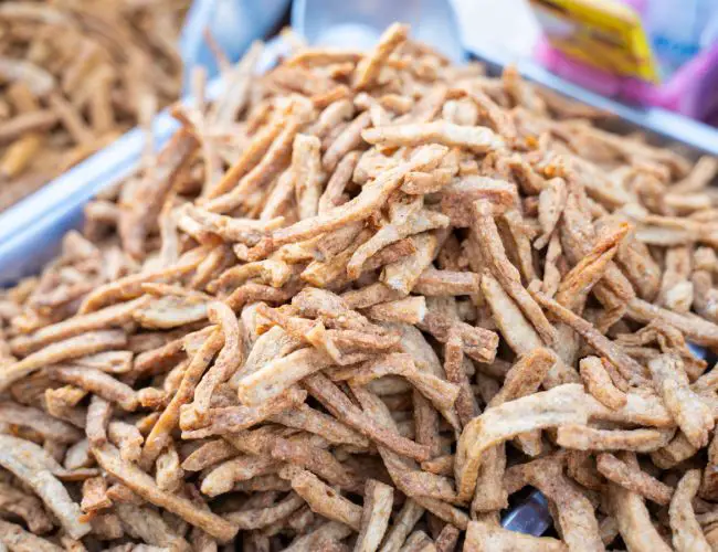 Live Mealworms Vs. Dried Mealworms